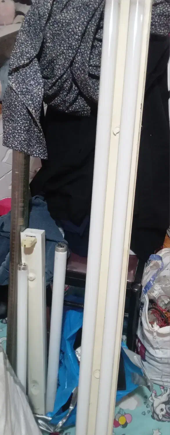 مهتابی به همراه لوازم|لامپ و چراغ|لاهیجان, شهرک جانبازان|دیوار