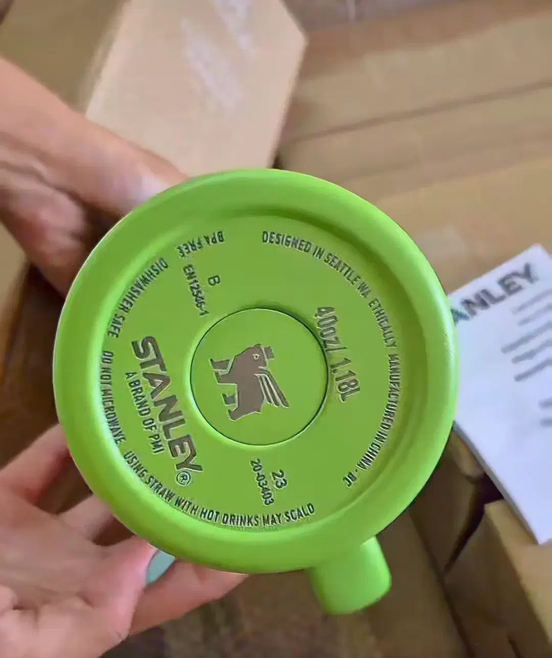 ماگ استنلی اصلی|ظروف سرو و پذیرایی|اصفهان, سرشبادران|دیوار