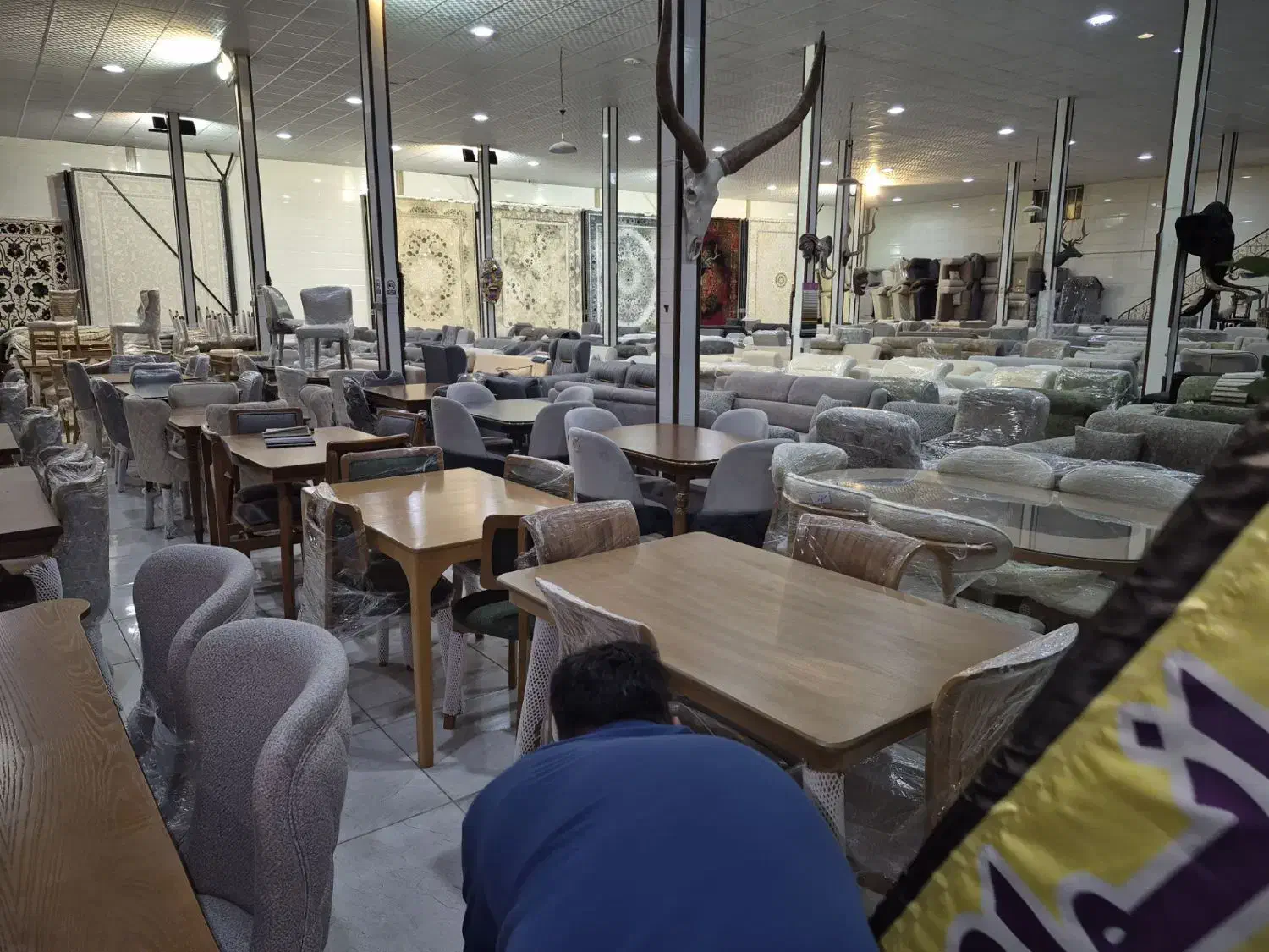 پادری|پادری|خرمآباد, |دیوار