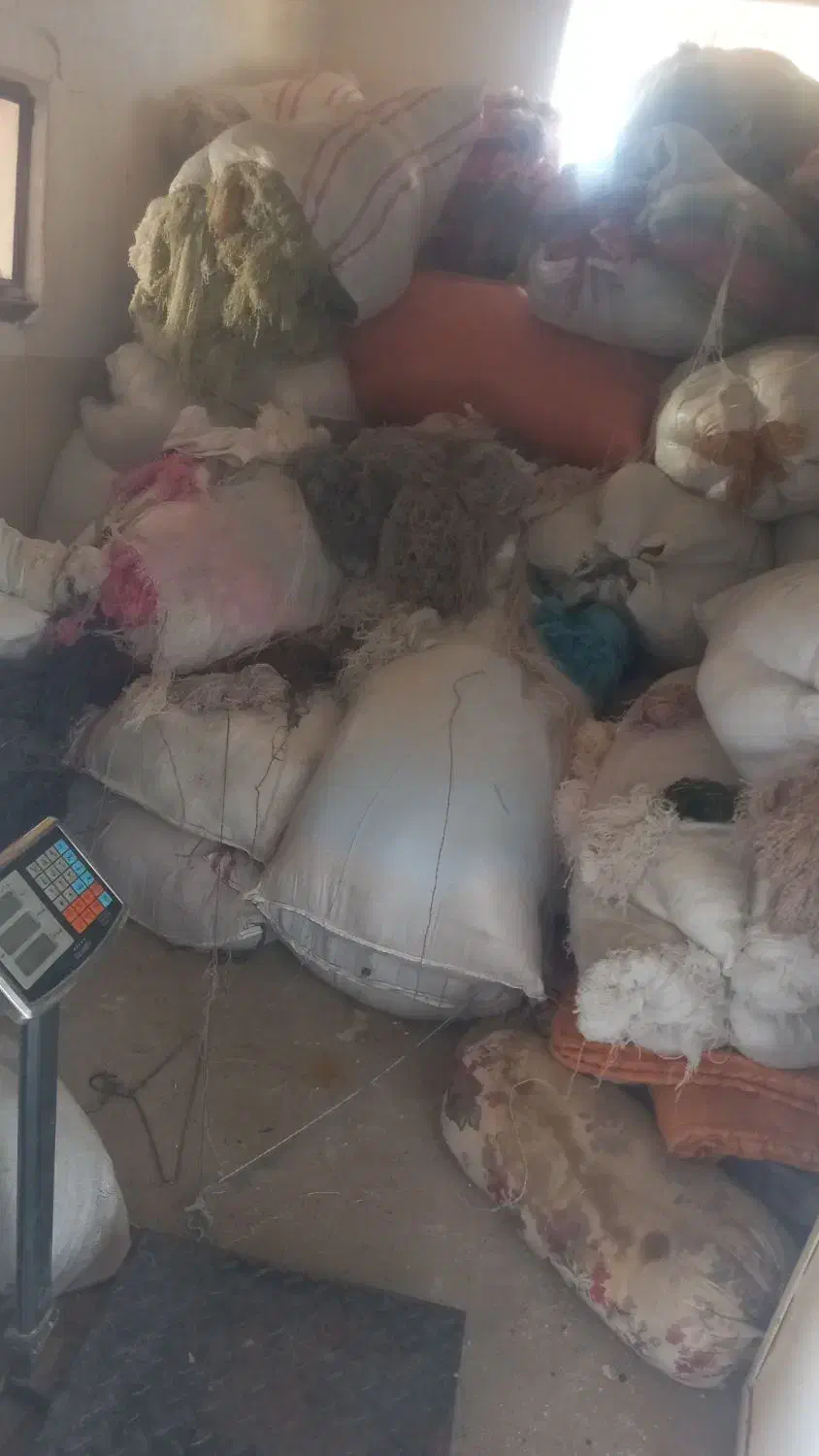 الیاف سفید ورنگی  پفکی|رختخواب، بالش، پتو|دزفول, |دیوار