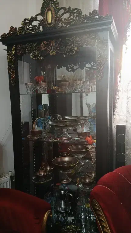 بوفه،ویترین|بوفه، ویترین، کنسول|پرند, فاز ۵|دیوار