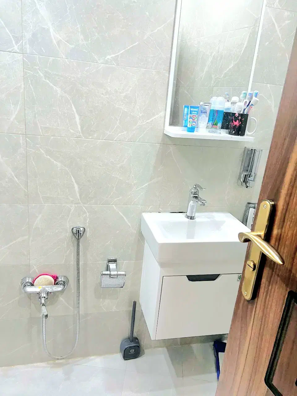 اجاره آپارتمان 90 متری 2 خواب عباسی فول امکانات