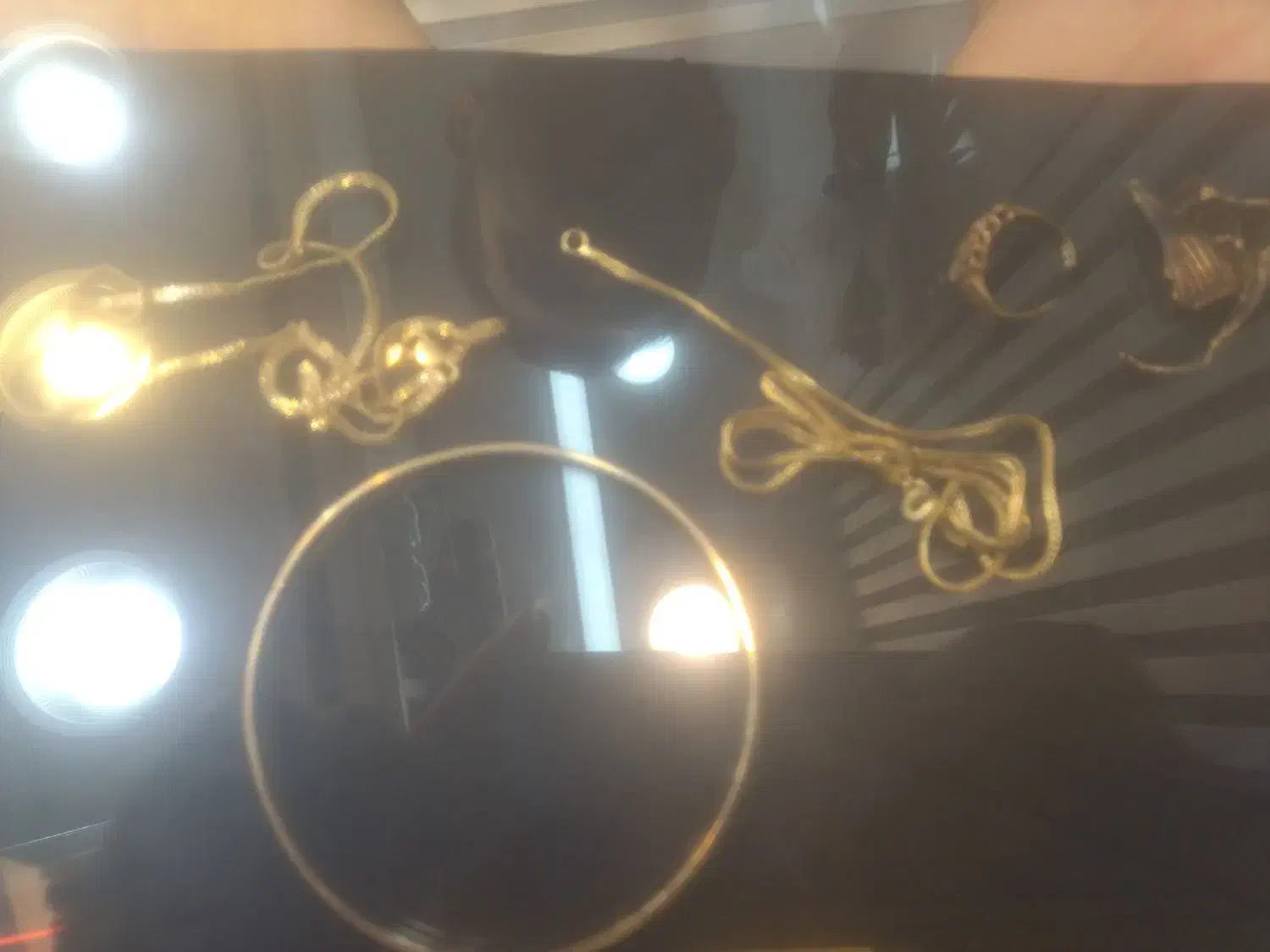 طلا بدون اجرت وسود|جواهرات|میانه, |دیوار