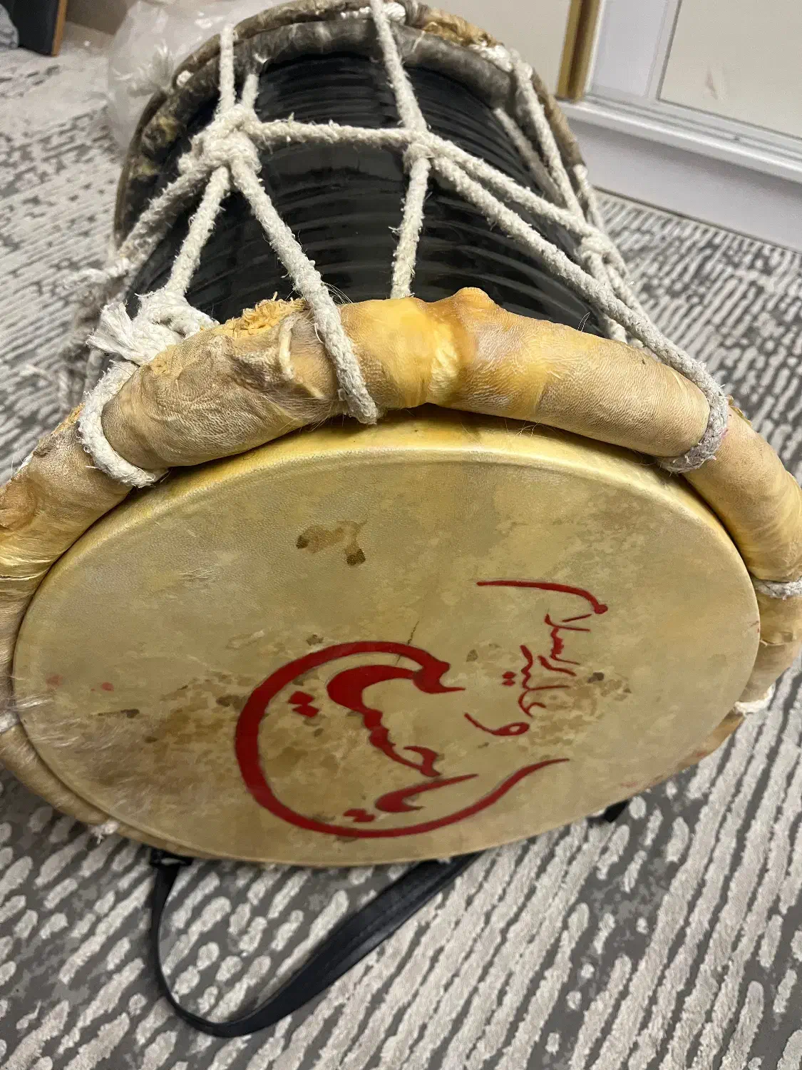 دمام|درام و پرکاشن|شاهین‌شهر, پاسداران|دیوار