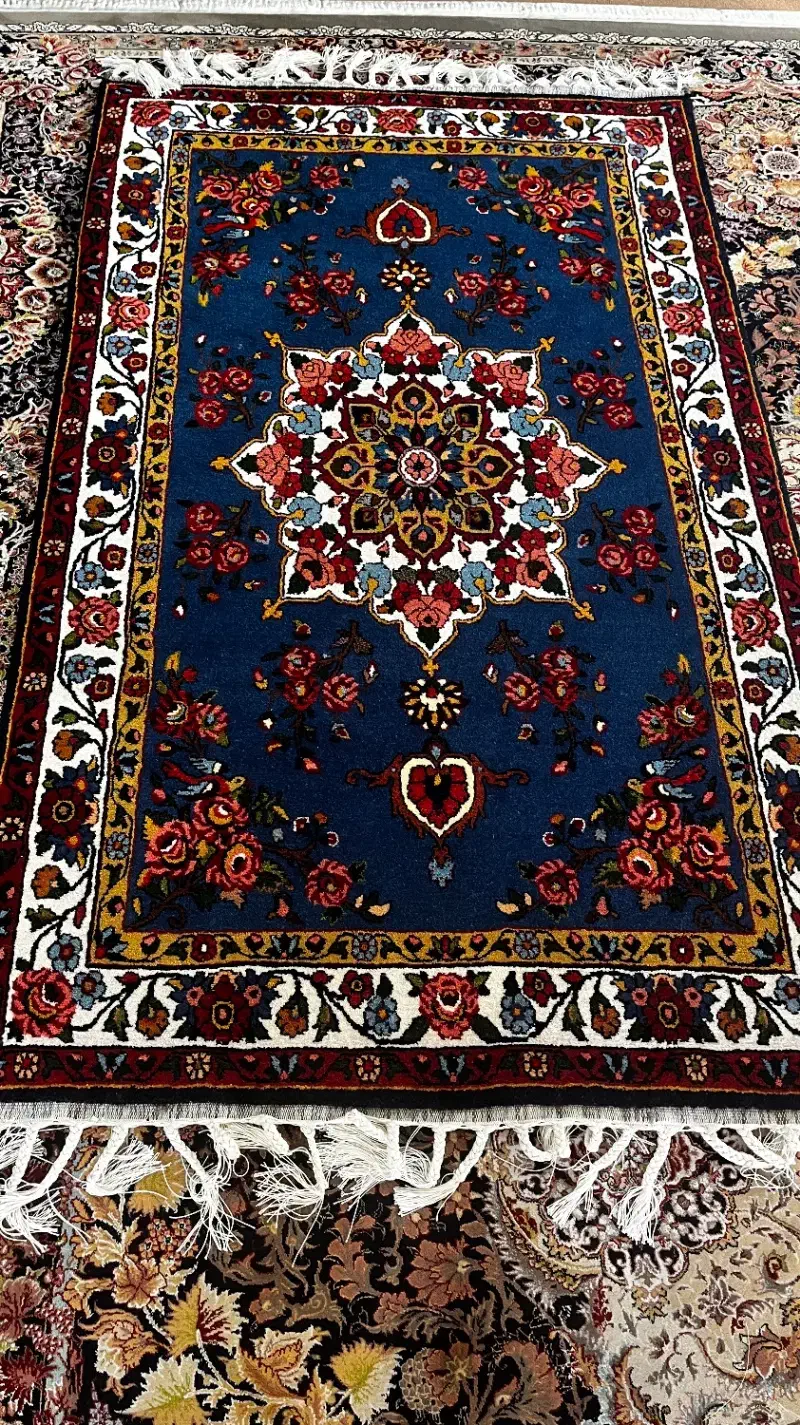 قالی دستباف بختیاری|فرش|شهرکرد, |دیوار