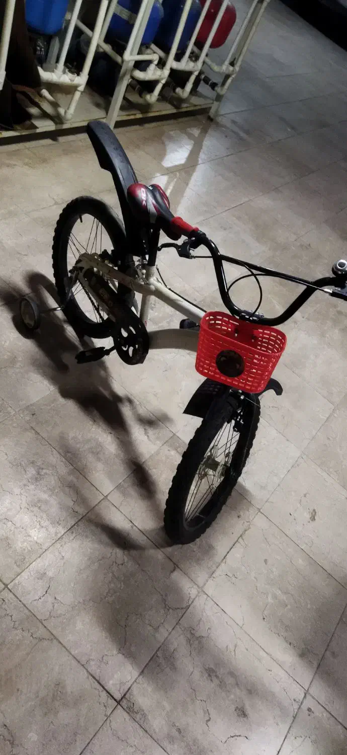 دوچرخه ۲۰سفید|دوچرخه، اسکیت، اسکوتر|قم, بنیاد|دیوار