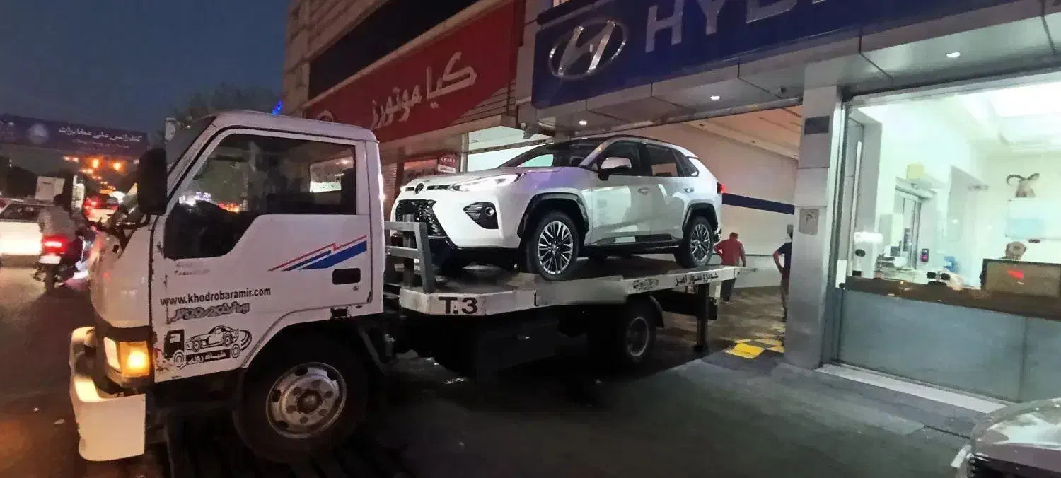 تویوتا وایلندر۲۰۲۵|خودرو سواری و وانت|اسلام‌شهر, مظفریه|دیوار