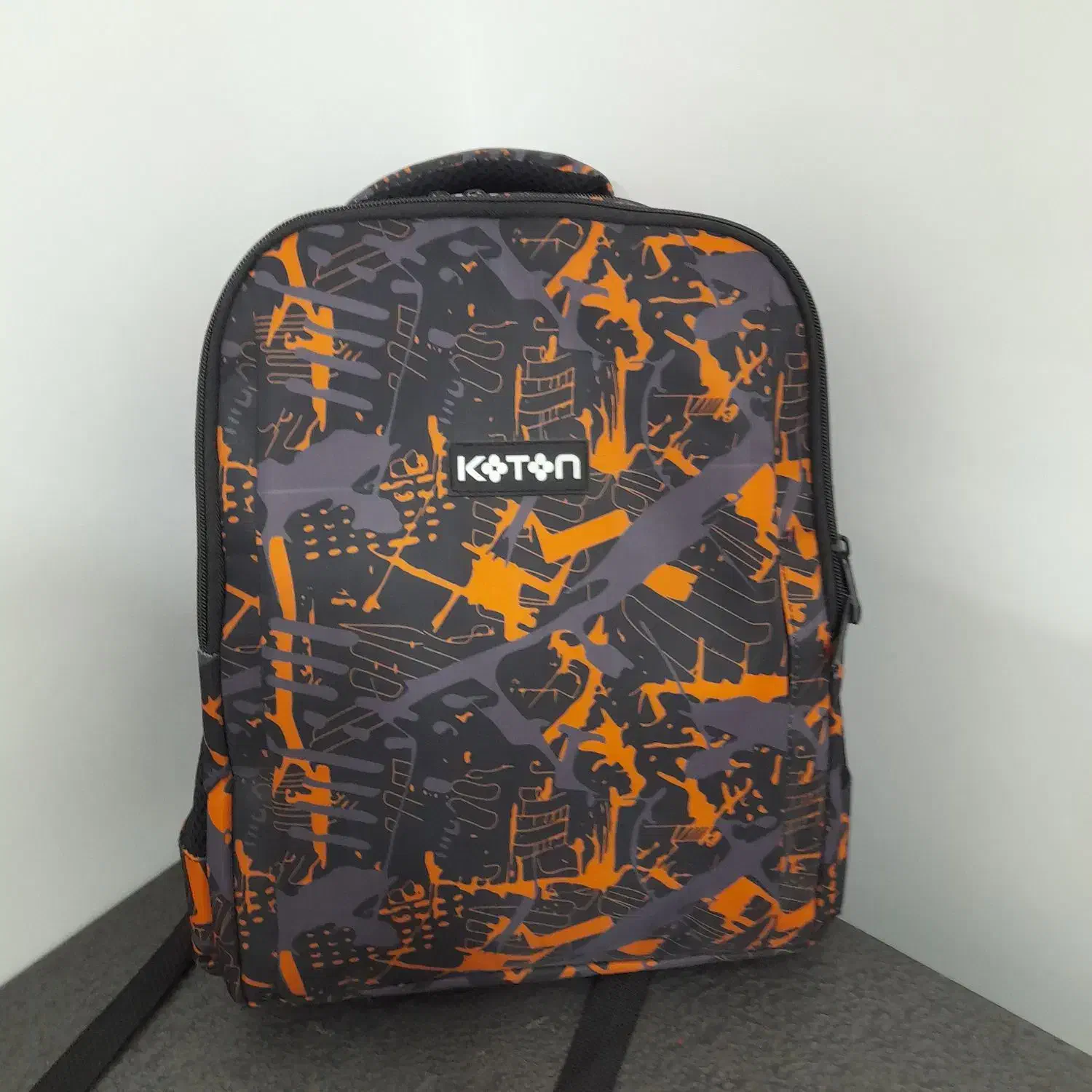 کیف مدرسه اسپرت قیمت عالی|کیف، کفش، کمربند|مبارکه, |دیوار