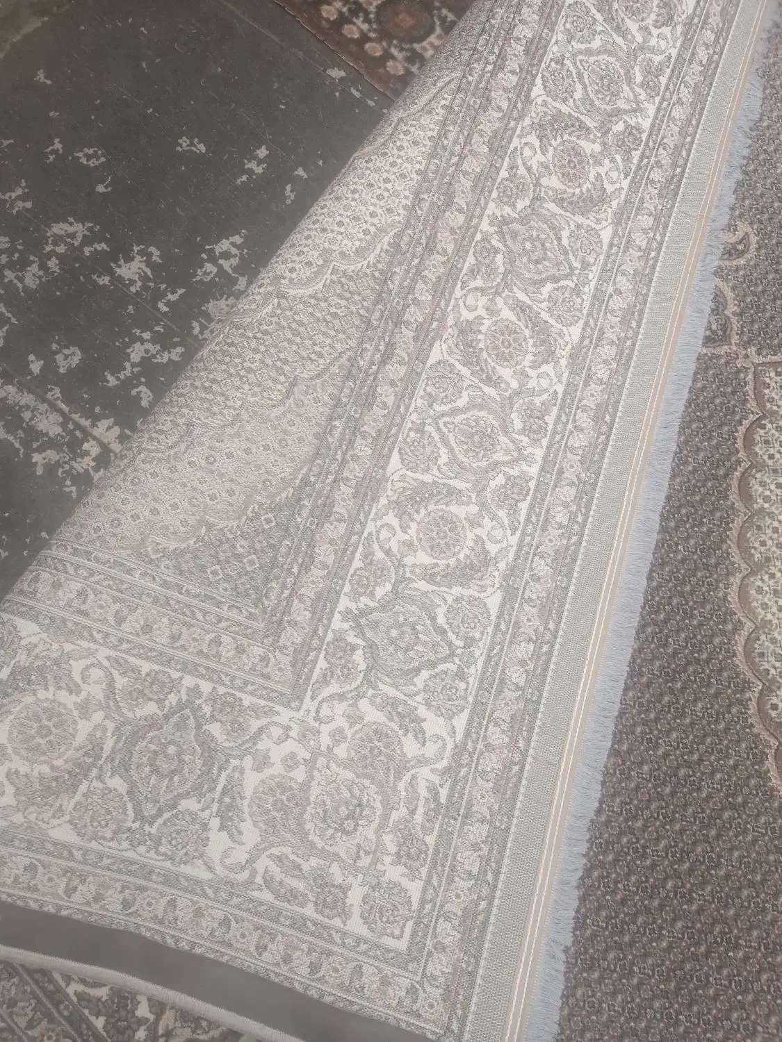 فرش ۶ متری نو و۹متری کارکرده|فرش|تبریز, |دیوار