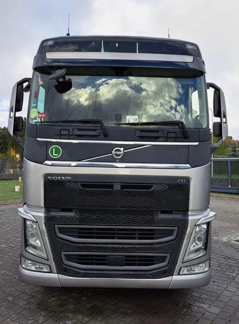 واردات کشنده|خودرو سنگین|مشهد, نیروی هوایی|دیوار