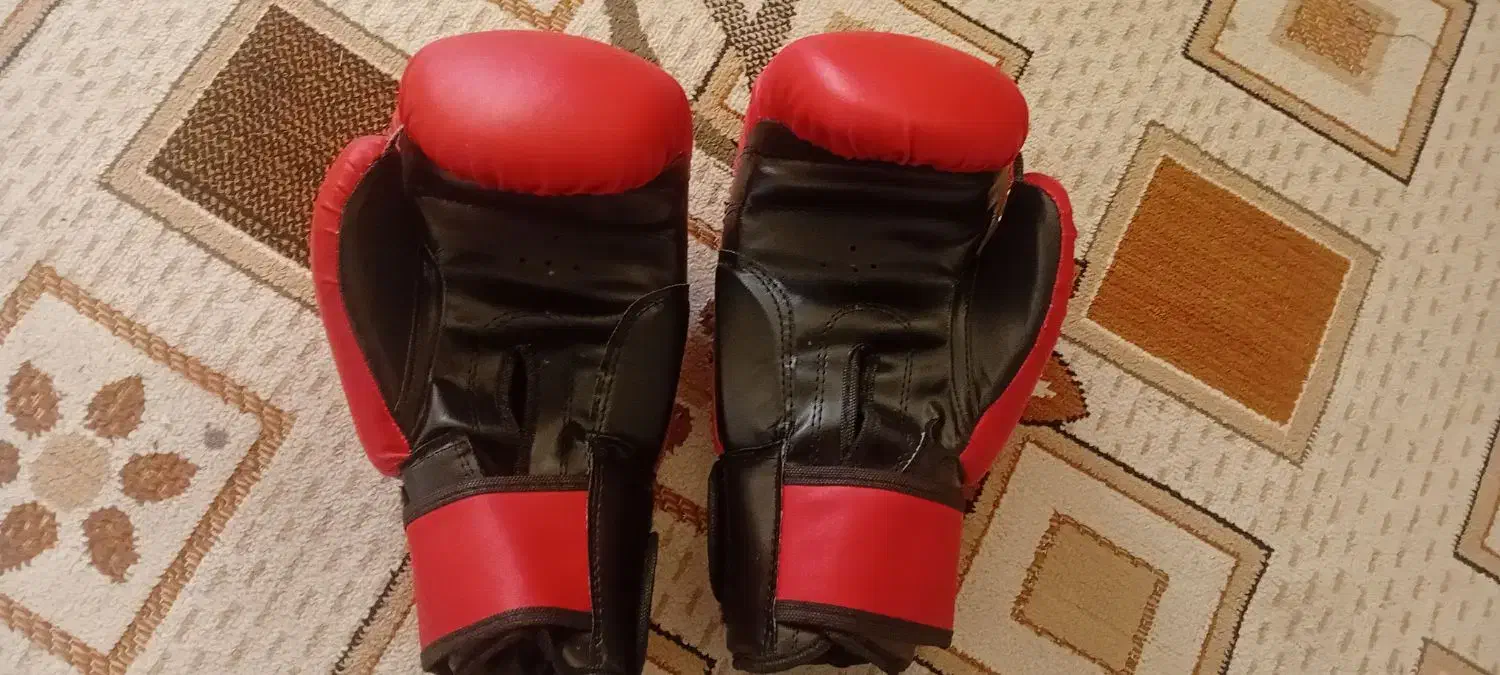 دو تا دستکش بوکس|تجهیزات ورزشی|ایلام, |دیوار