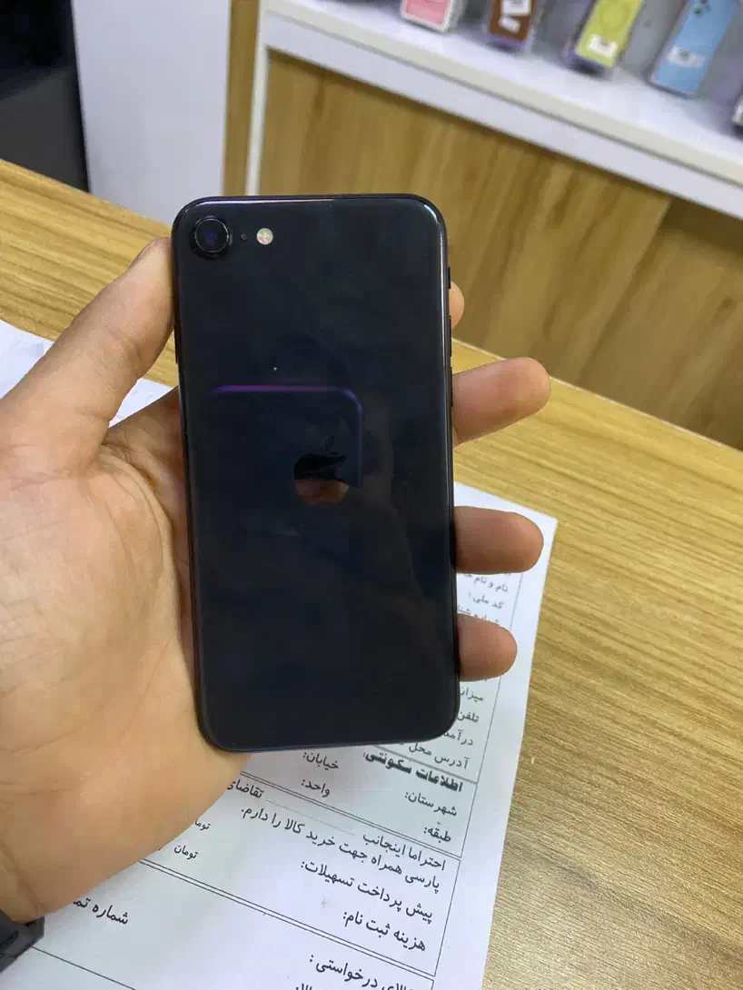 گوشی موبایل ایفون se2020|موبایل|بابلسر, |دیوار