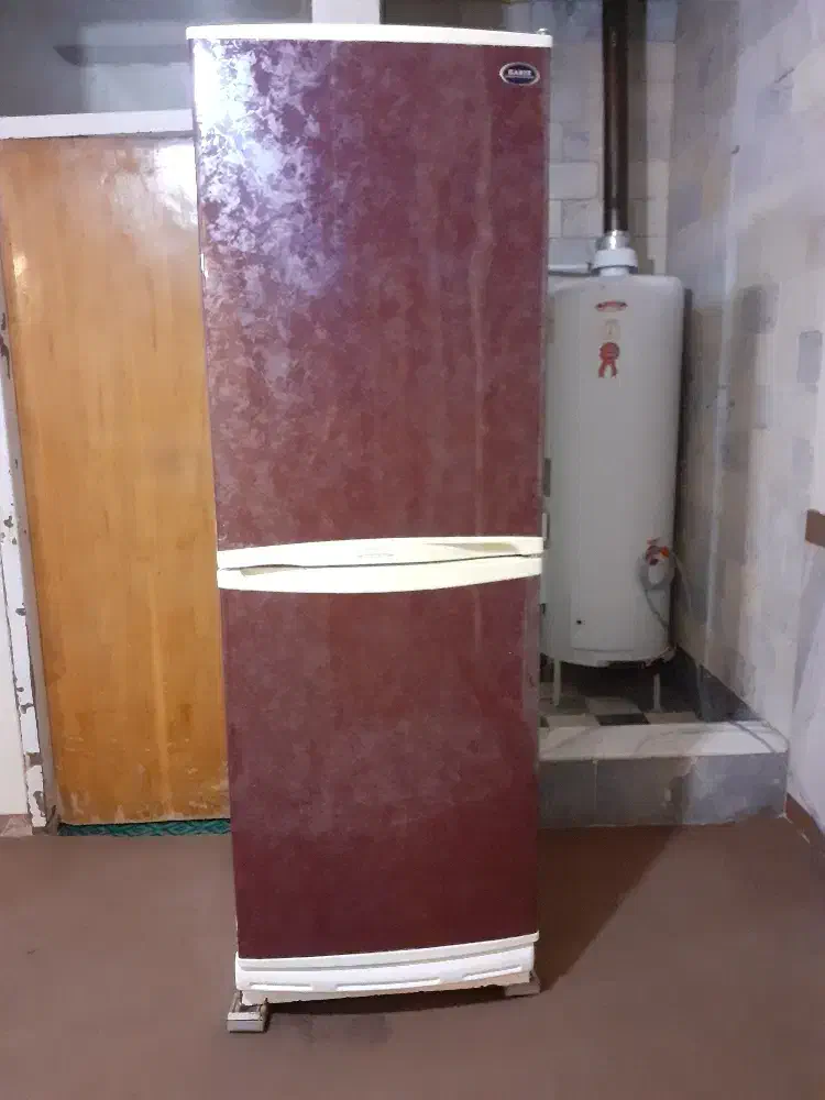 یخچال تمیز بدون ایراد|یخچال و فریزر|صحنه, |دیوار