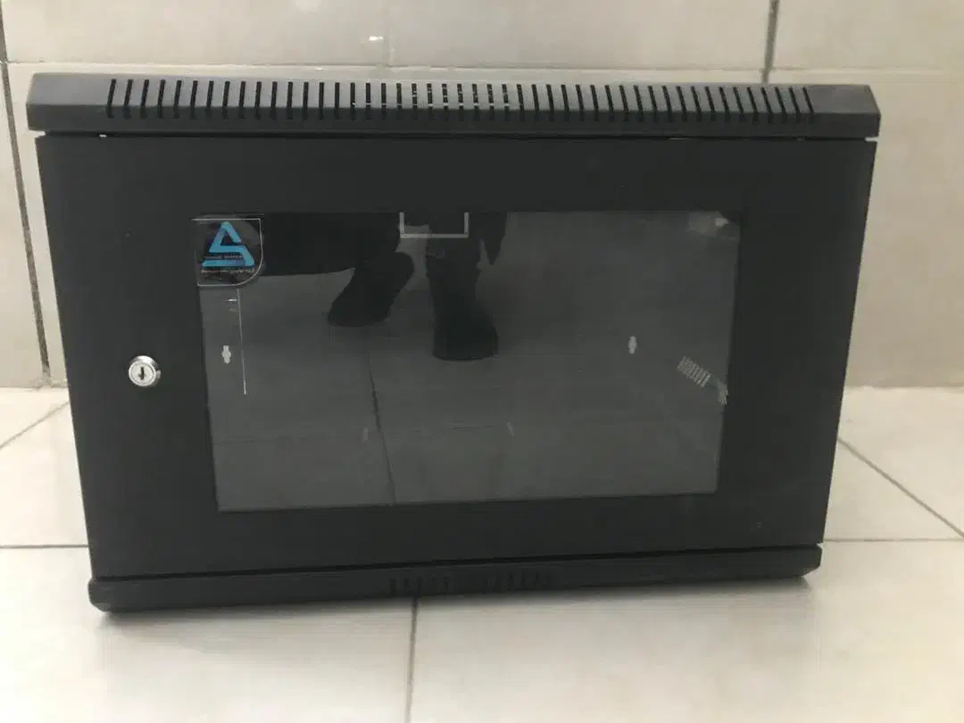 رک شبکه در حد نو|مودم و تجهیزات شبکه|اسکو, |دیوار