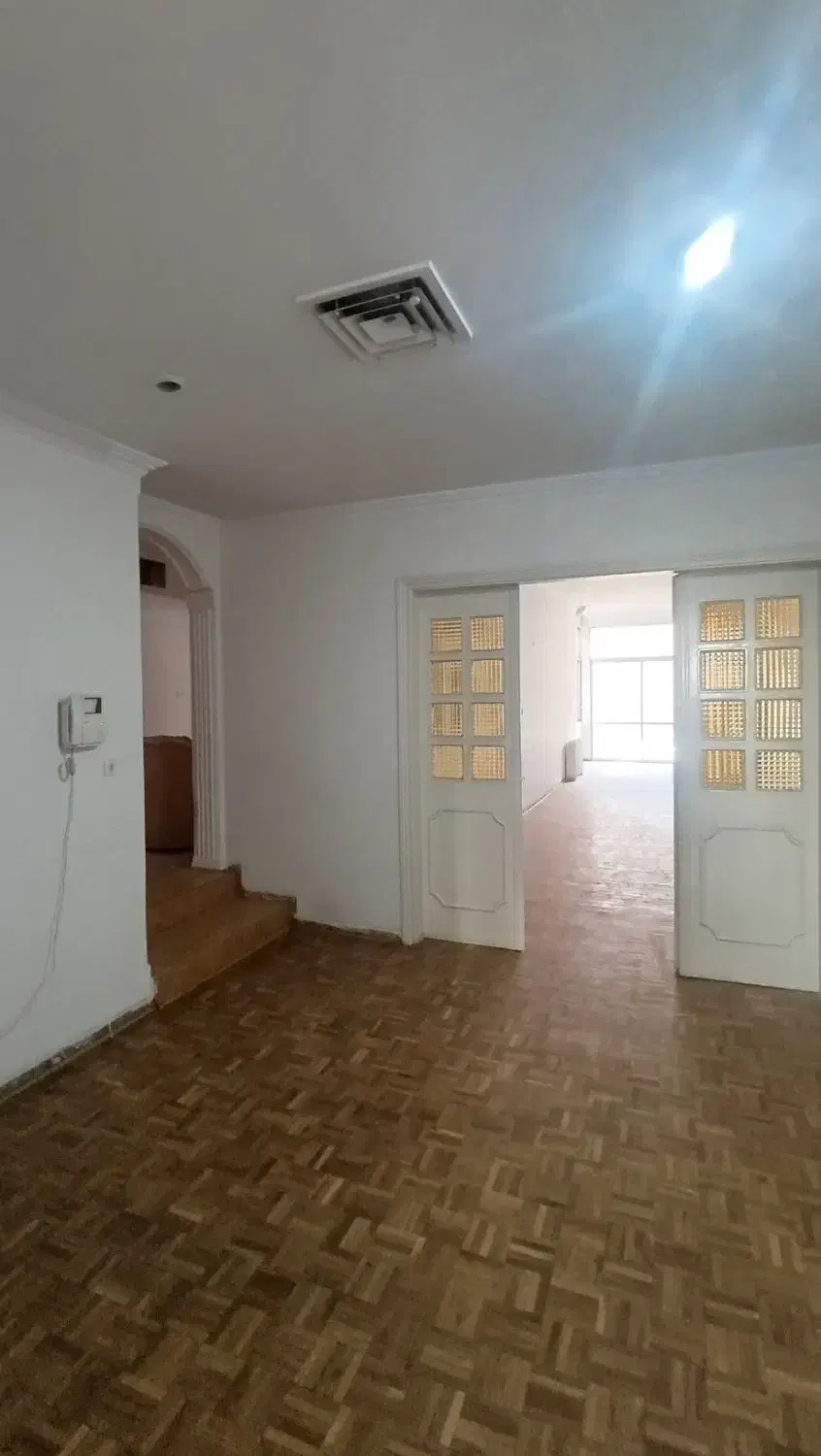 ۶۶۰ متر مستقل اداری دو طبقه ۸ اتاقه محمودیه|اجارهٔ دفتر کار، اتاق اداری، مطب|تهران, محمودیه|دیوار