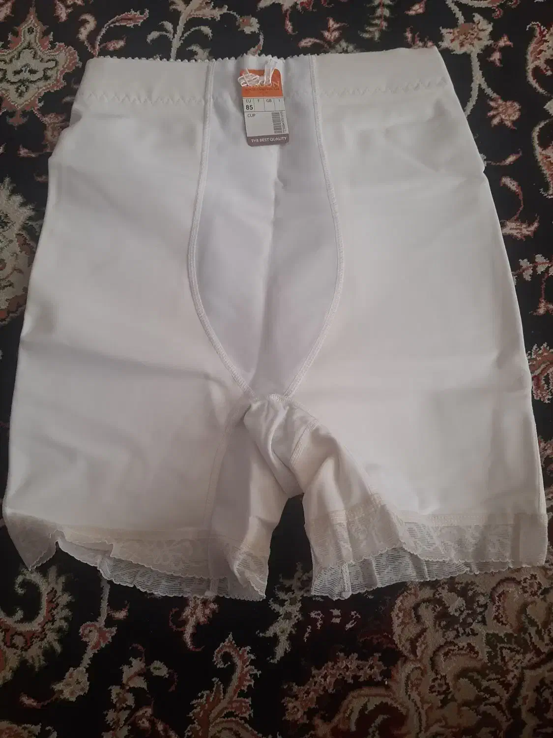 گن سایز ۸۵|لباس|پرند, فاز ۶|دیوار