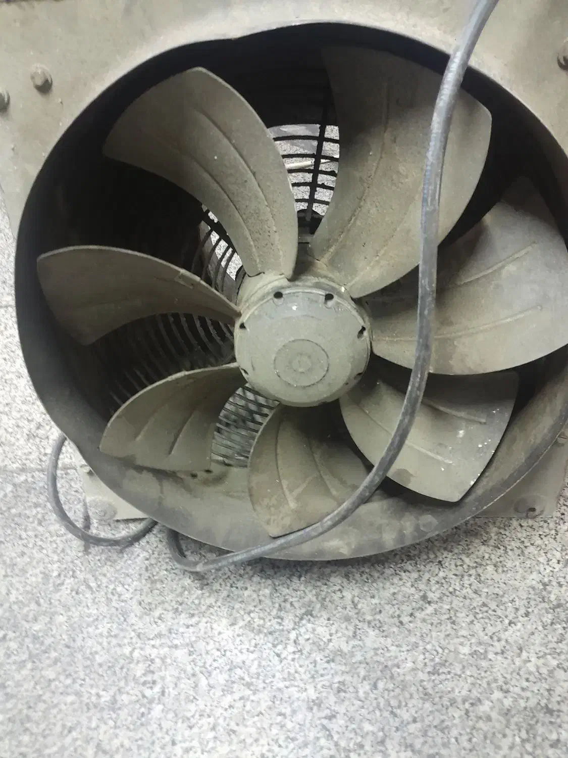 فن .دودکش منقل|پنکه و تصفیه‌کنندهٔ هوا|ارومیه, |دیوار