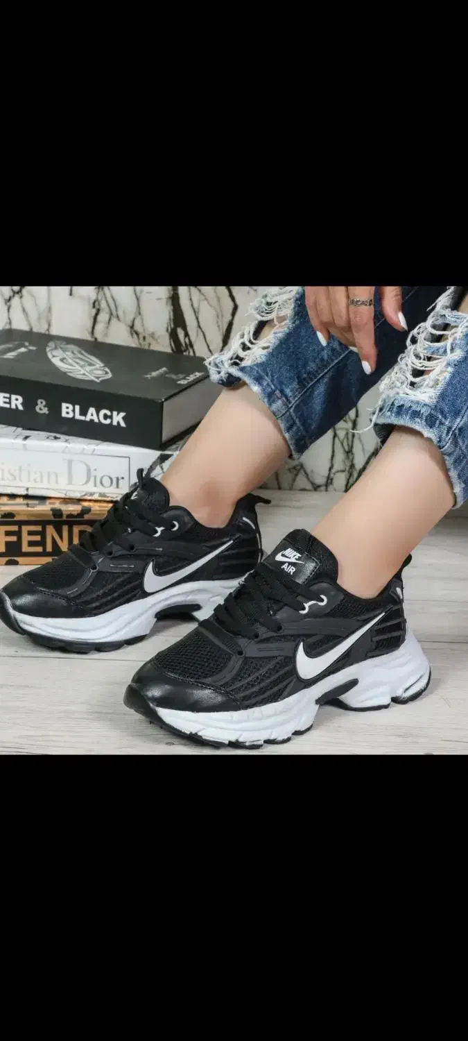 کتونی نایک سیاه و سفید کتونی سفید سه خط مشکی|کیف، کفش، کمربند|سلماس, |دیوار