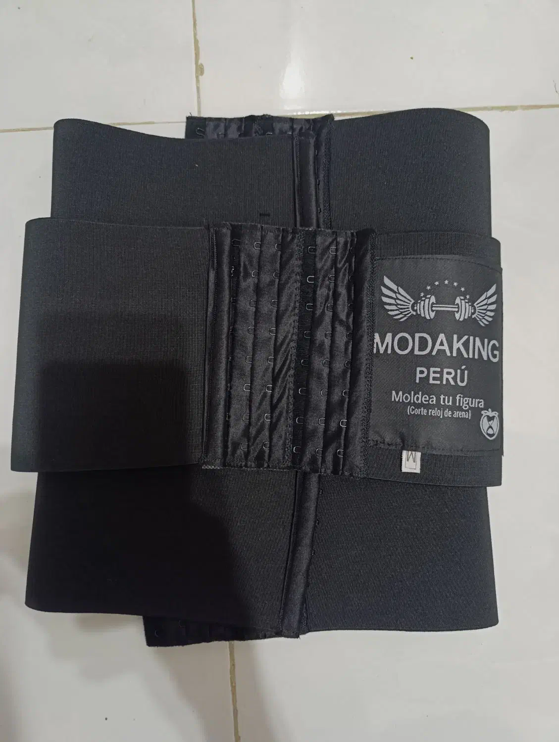 گن قزن دار ساعت شنی|لباس|اندیمشک, |دیوار