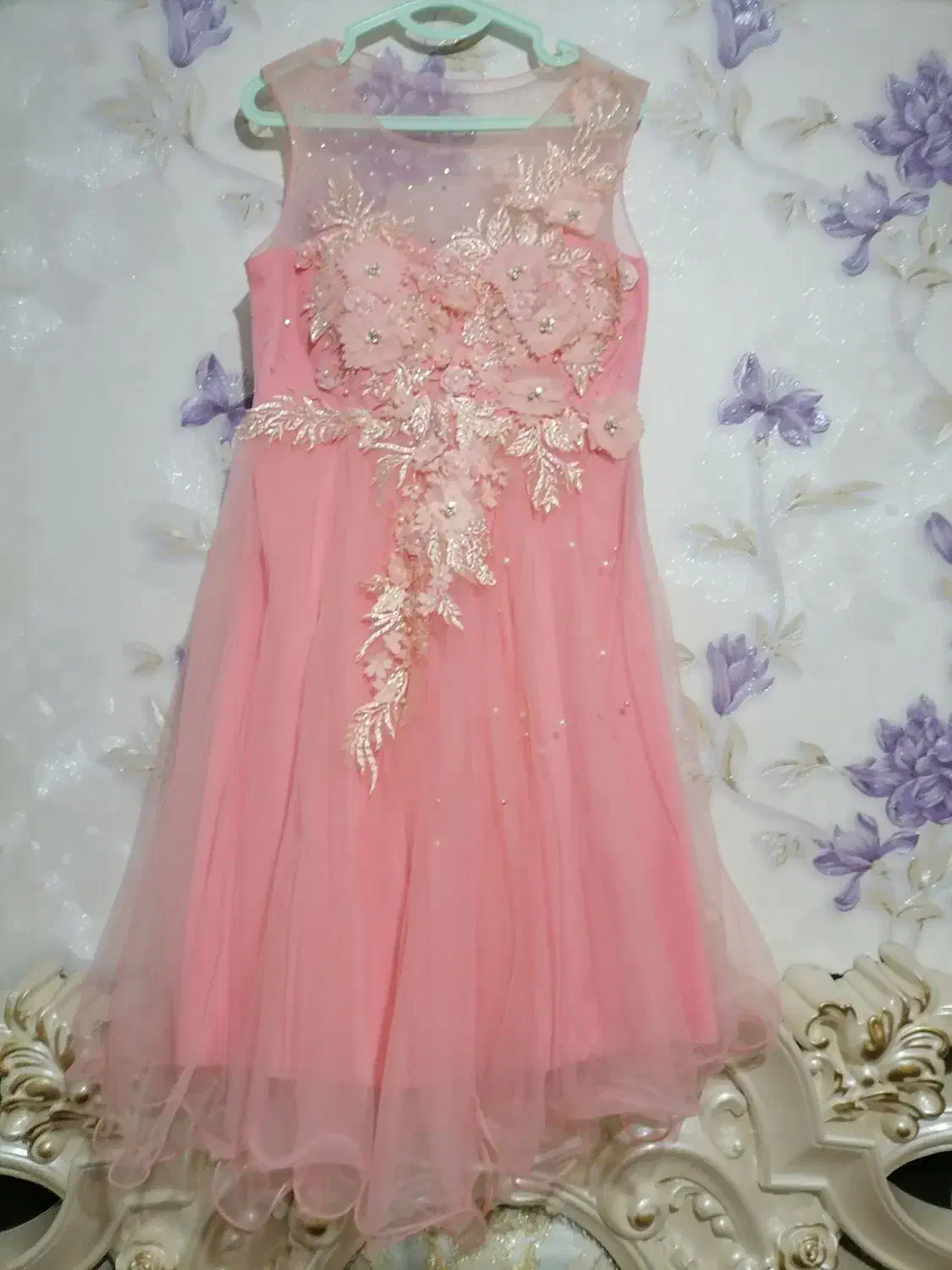 لباس مجلسی|لباس|تبریز, |دیوار