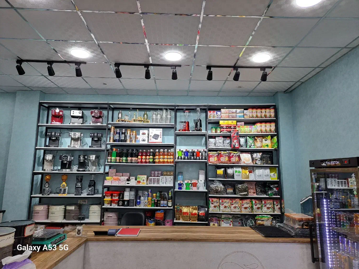 استخدام نیرو جهت کار در کافه پدر|استخدام خدمات فروشگاه و رستوران|رامهرمز, |دیوار