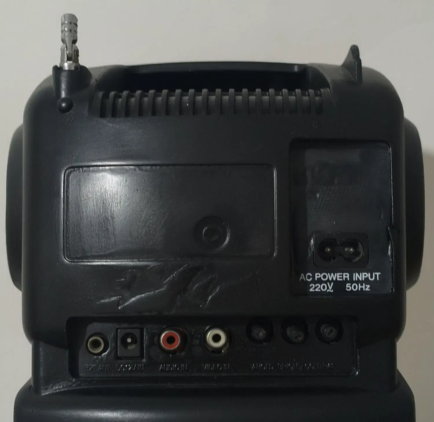 تلویزیون کوچک مناسب دکور|تلویزیون و پروژکتور|خرم‌آباد, |دیوار