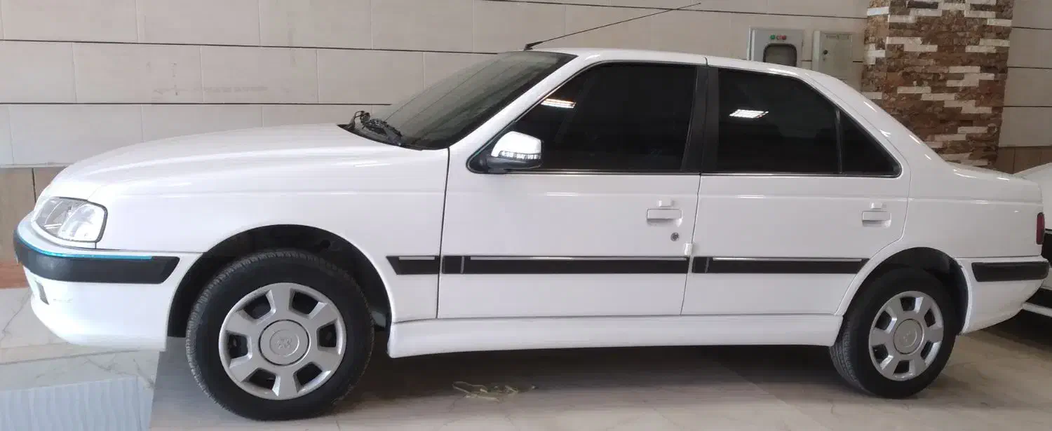 پارس ۱۴۰۲ موتور جدید|خودرو سواری و وانت|بروجرد, |دیوار