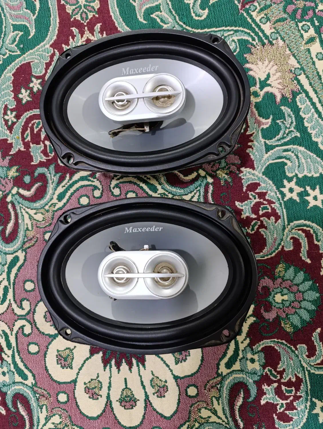 باند|صوتی و تصویری|نظرآباد, رسالت|دیوار