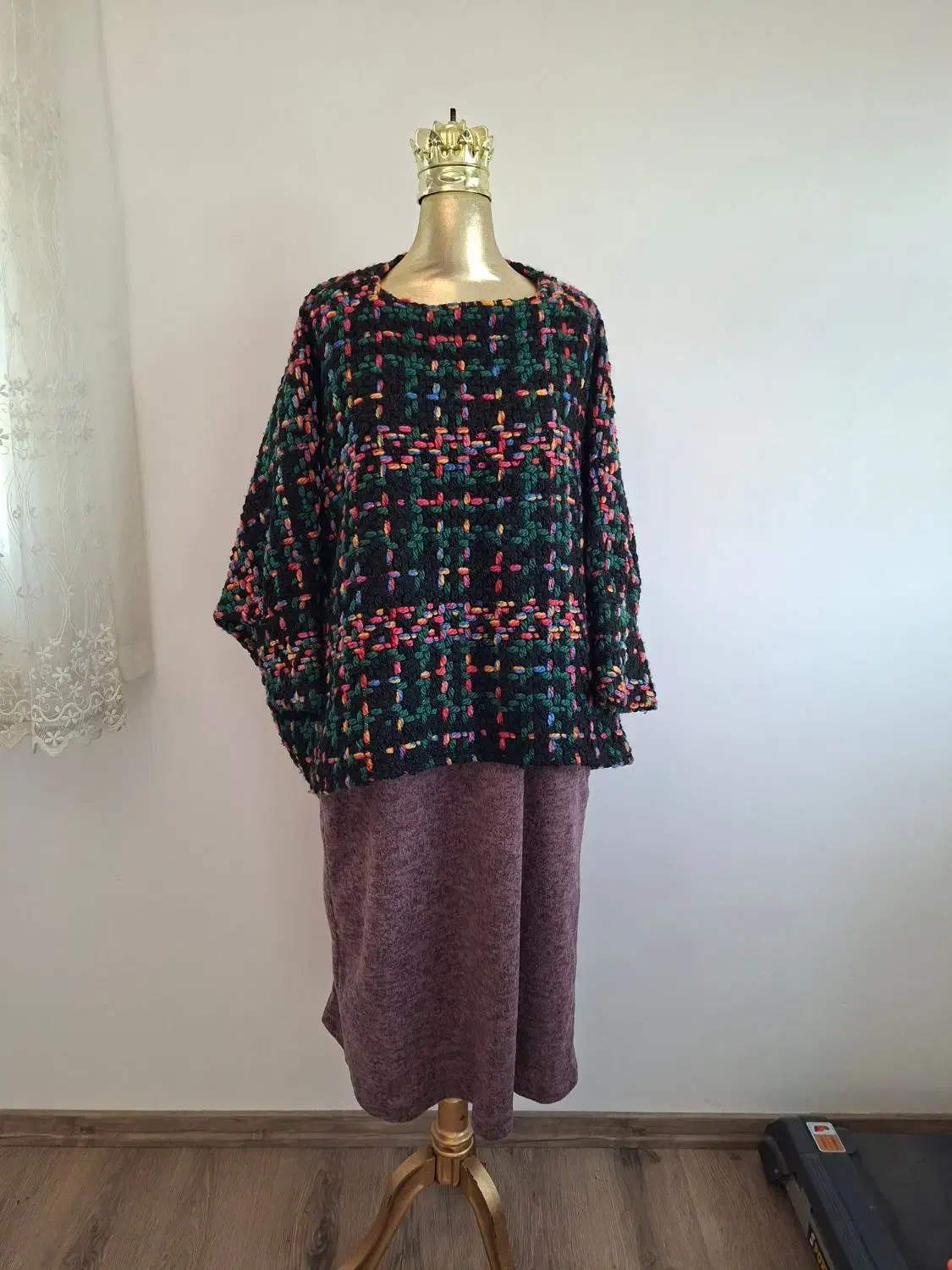 سارافون و رویه گرم|لباس|ساری, |دیوار