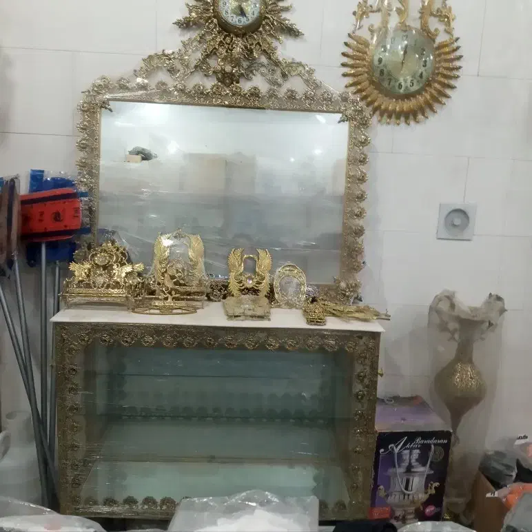 ویترین کنسول برنز|بوفه، ویترین، کنسول|تهران, مینای شمالی (مخبر)|دیوار