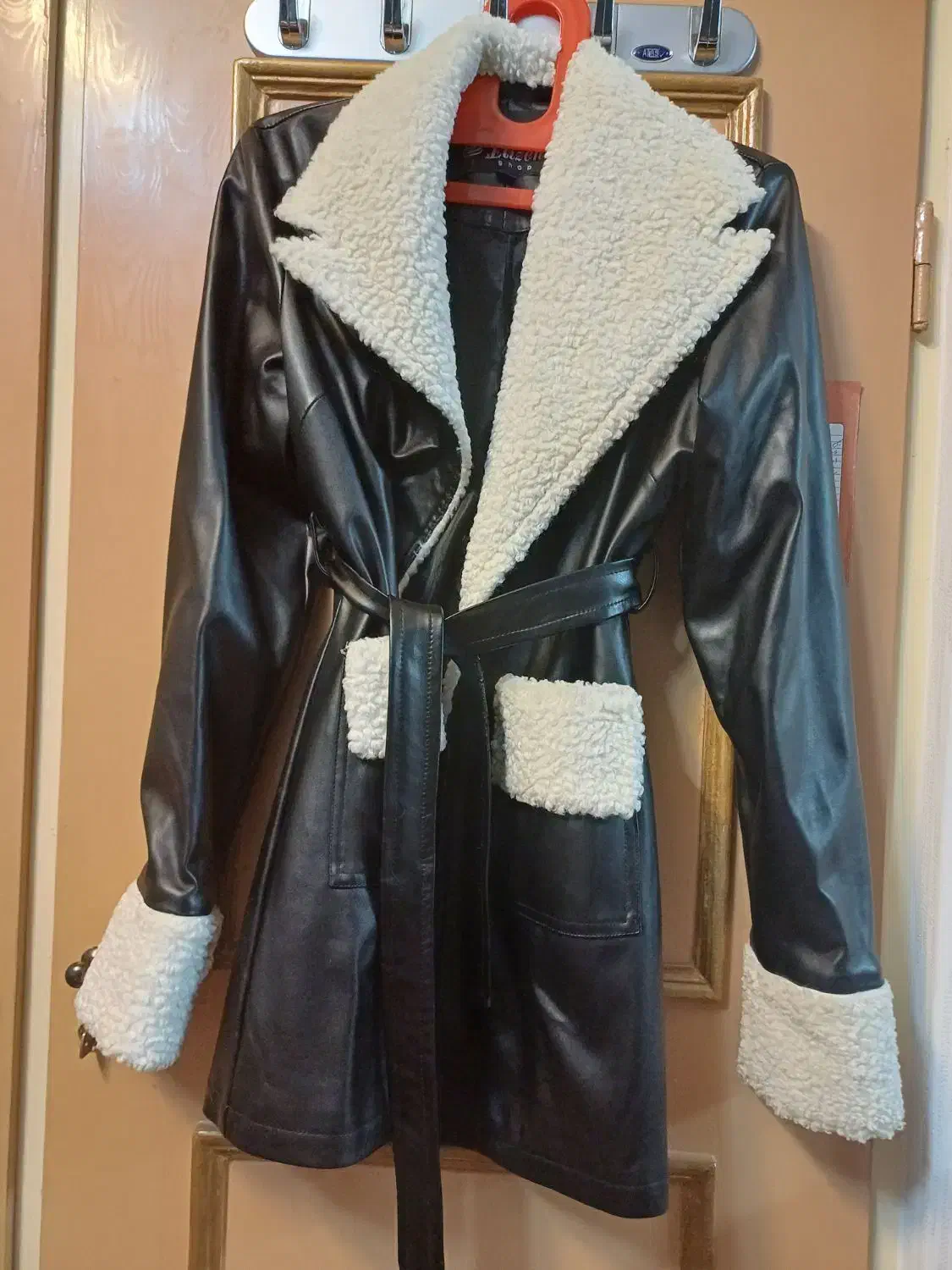 پالتوسایز۳۸باهم فقط۱تومان|لباس|قم, فرهنگیان و شهربانی|دیوار