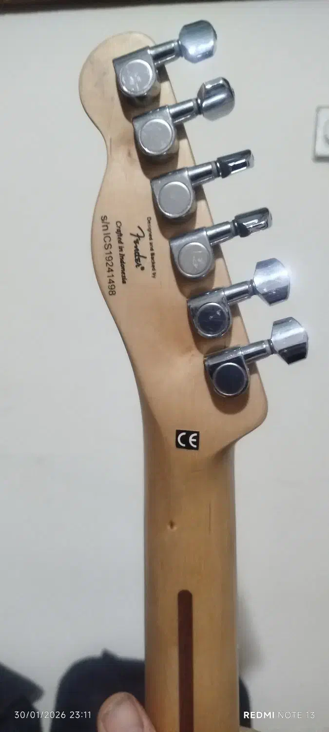 گیتار الکتریک|گیتار، بیس، امپلیفایر|رشت, یخسازی|دیوار