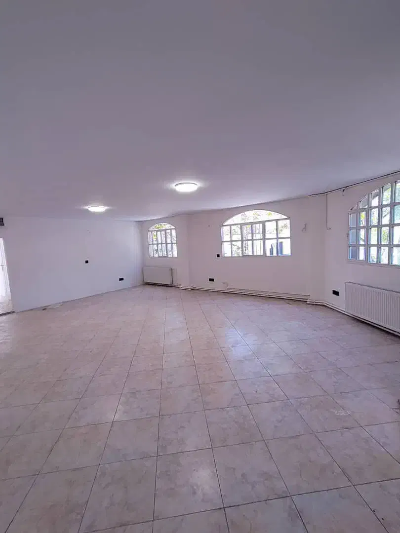 ۱۴۰ متر/ ۳ پارکینگ / موقعیت اداری / مسکونی / مخبری