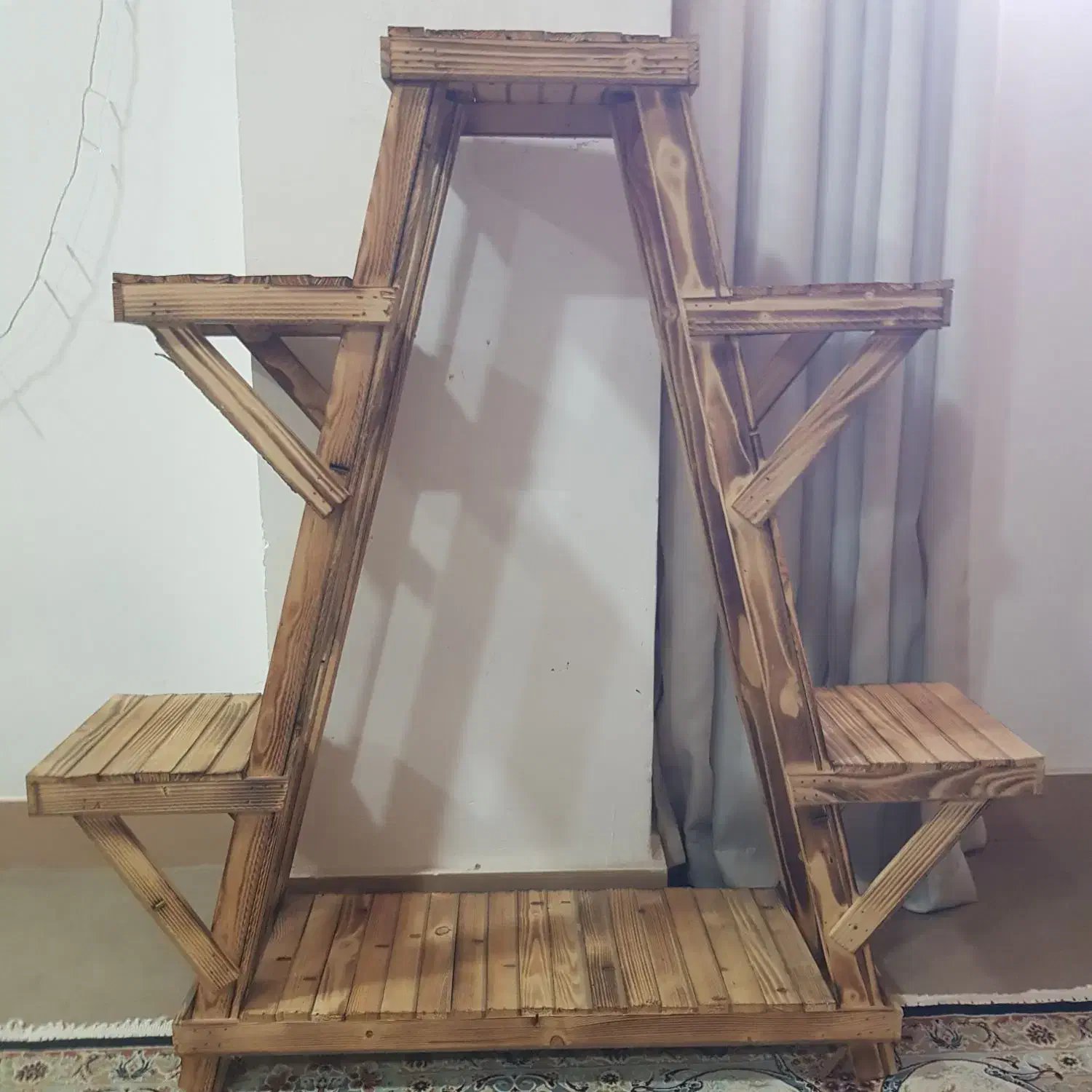 استند چوبی|گل و گیاه طبیعی|مسجد سلیمان, |دیوار