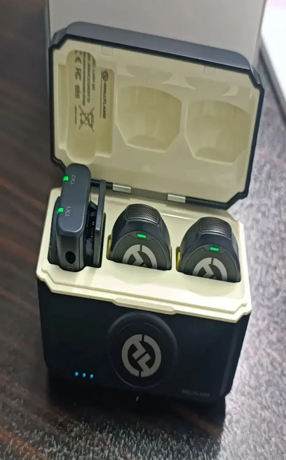 میکروفن هالی لند lark m2 combo|لوازم جانبی موبایل و تبلت|فولادشهر, B4|دیوار