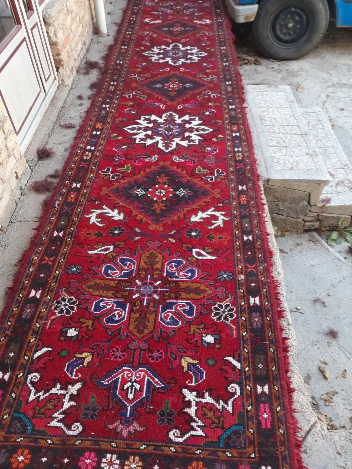 فرش‌کناره‌یک‌متر‌در‌پنج‌متر|فرش|اهر, |دیوار