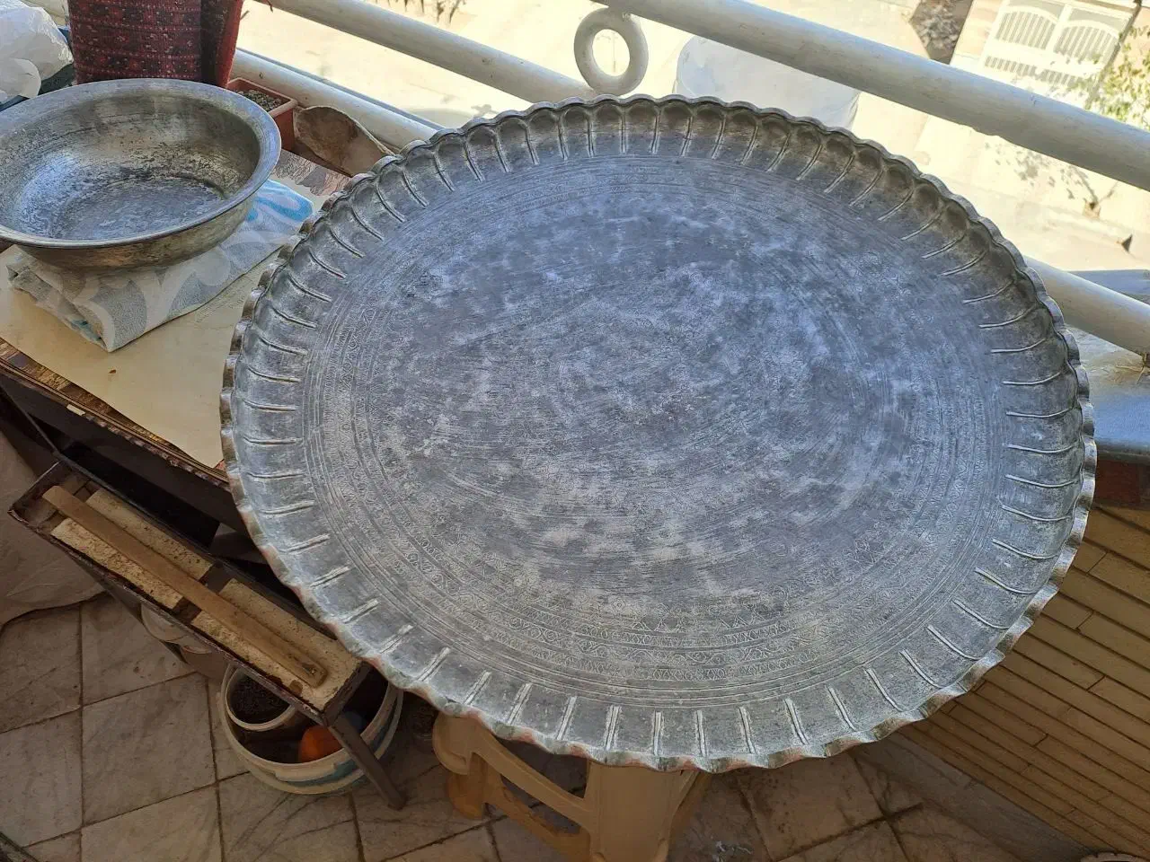 سینی مسی عتیقه|کلکسیون اشیاء عتیقه|ملک‌آباد, |دیوار