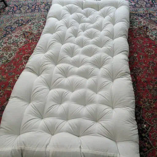 فروش تشک باپشم گوسفندی کاملا نو وبدون استفاده|رختخواب، بالش، پتو|چالوس, |دیوار