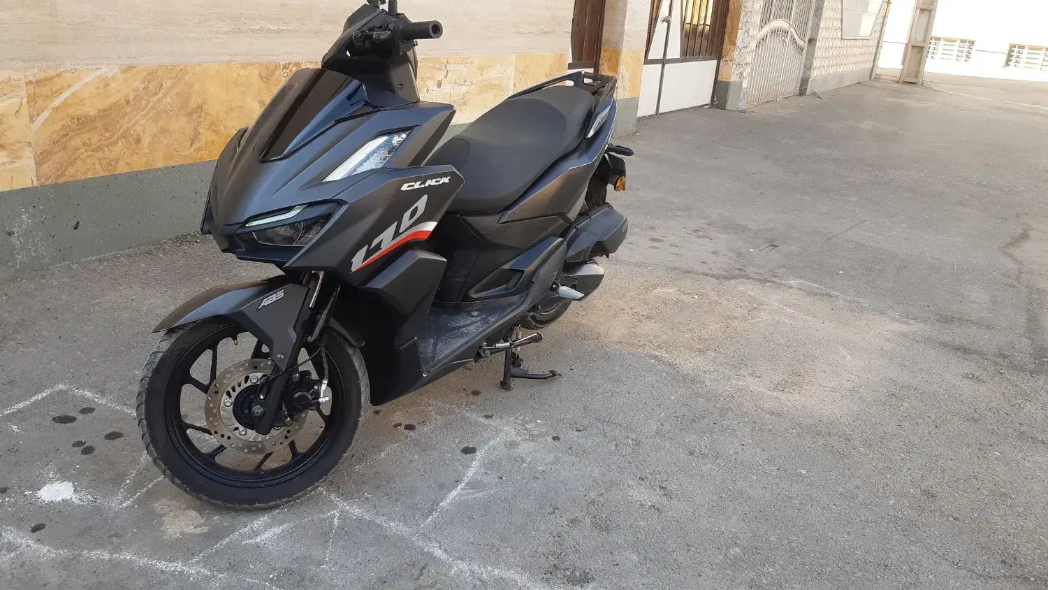 موتر کلیک واریو۱۷۰ ۱۴۰۳|موتورسیکلت|گرمسار, |دیوار