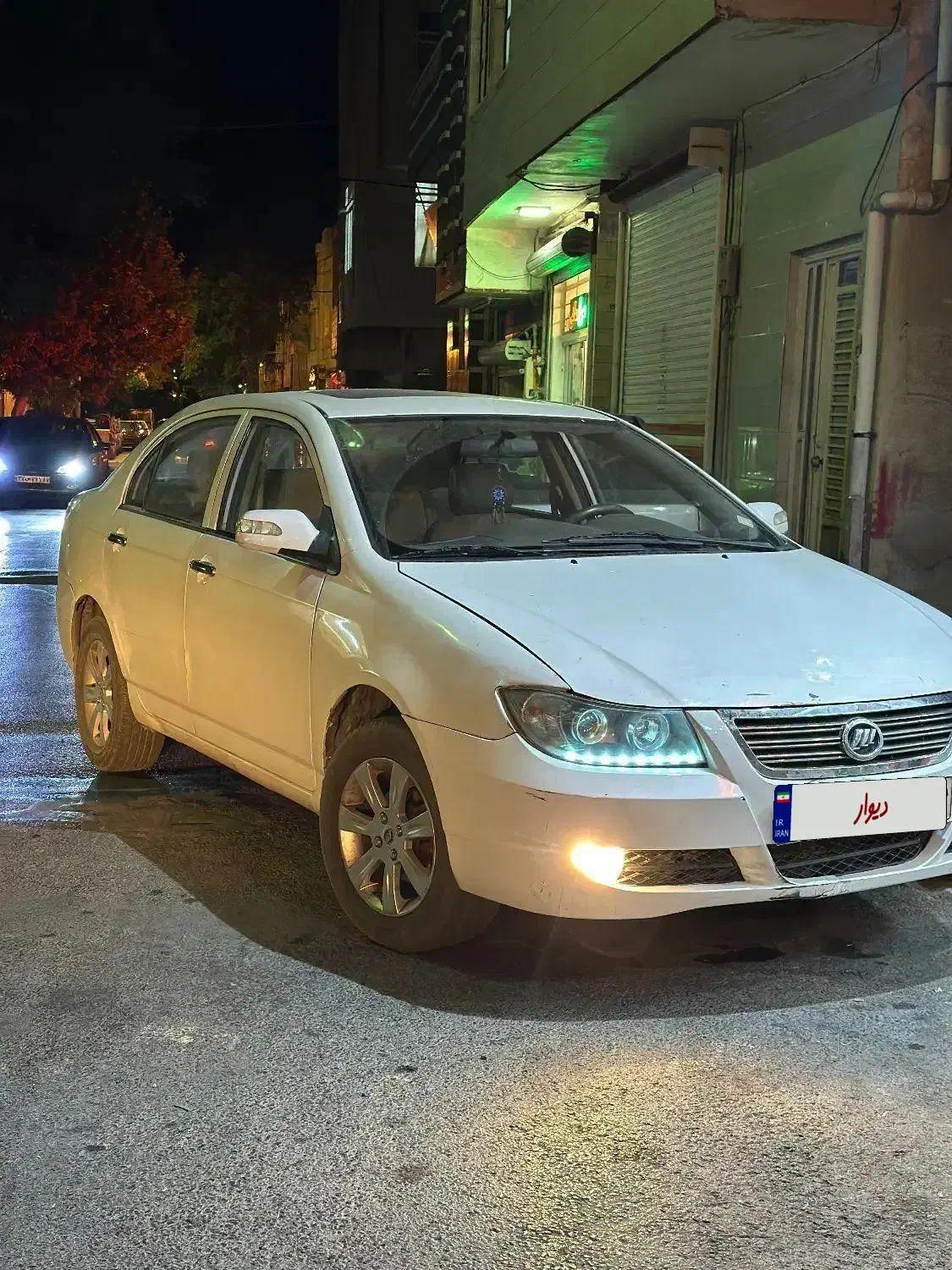 لیفان۶۲۰ ۱۸۰۰|خودرو سواری و وانت|اراک, |دیوار