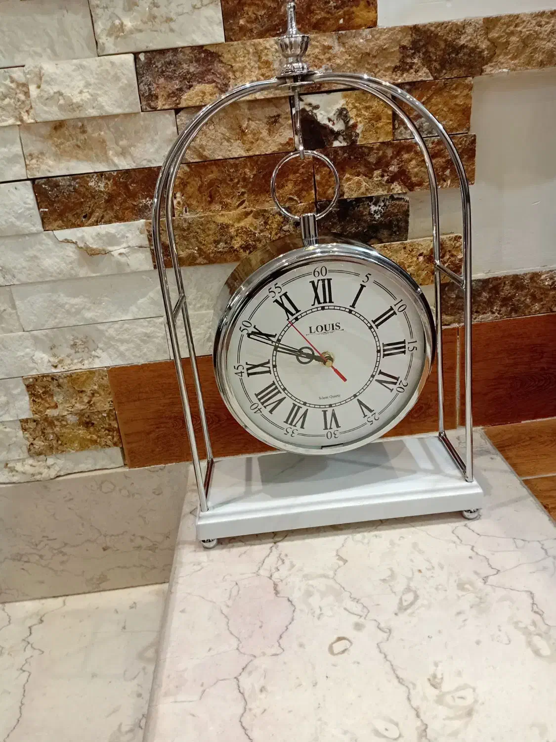 ساعت رومیزی کاملا نو|ساعت دیواری و تزئینی|اردبیل, |دیوار