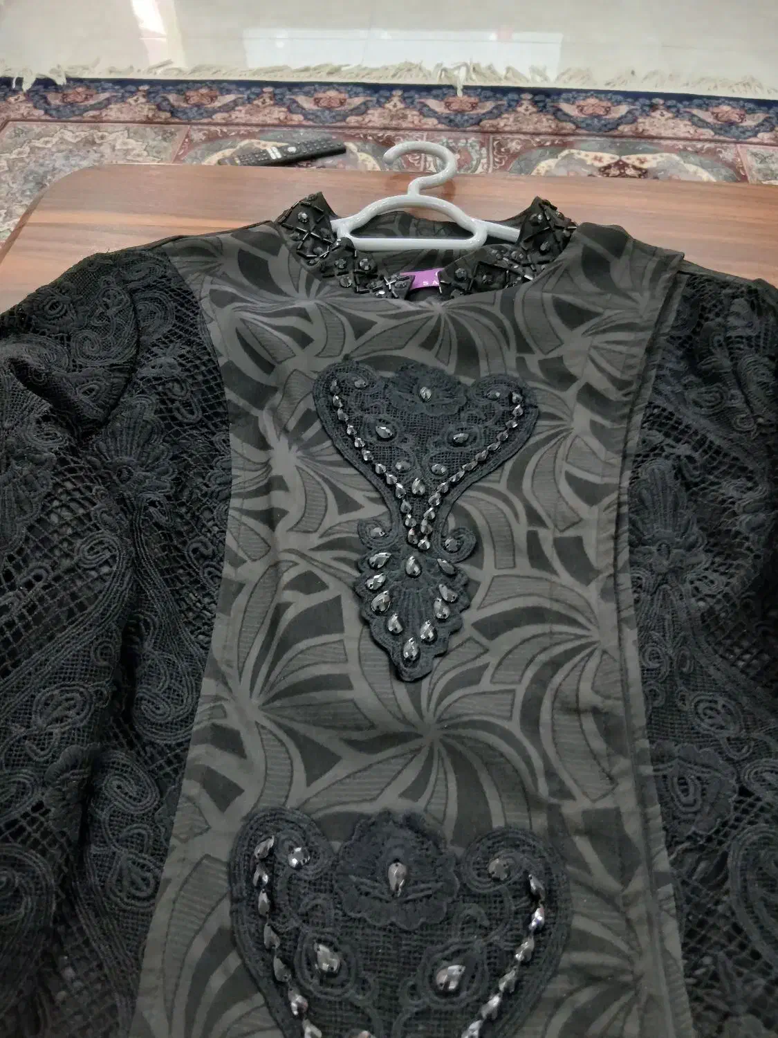 مانتو مجلسی|لباس|فردیس, نسترن غربی|دیوار