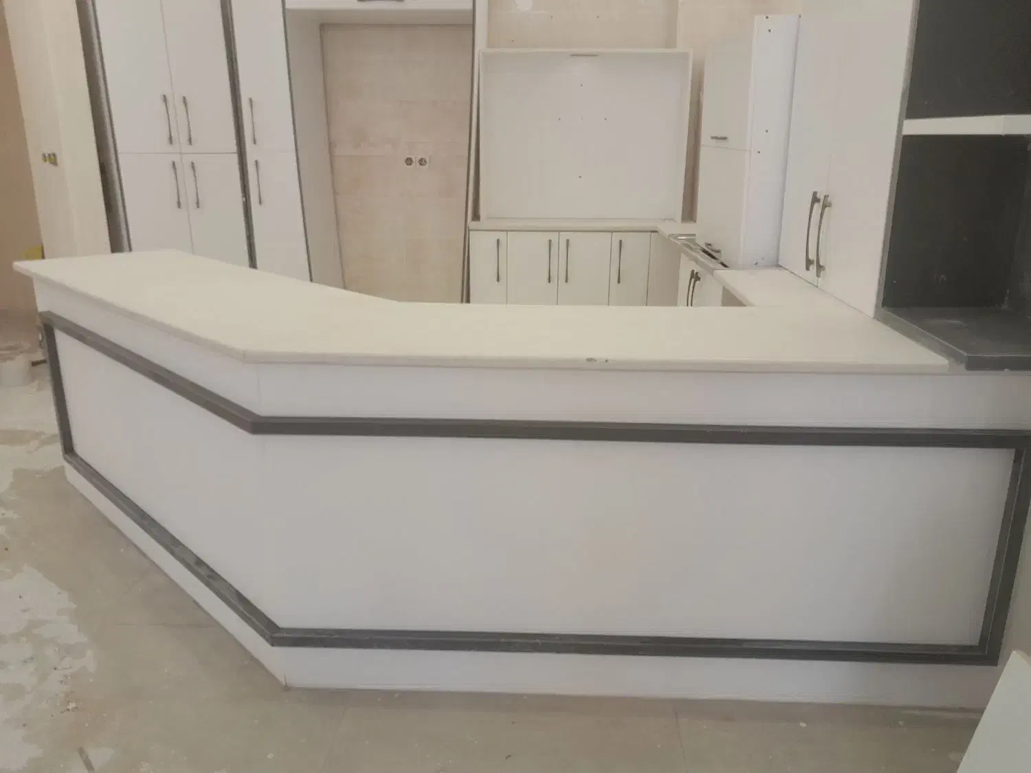 فروش کابینت نو بعلت تغییر دکوراسیون|مصالح و تجهیزات ساختمان|شیراز, ارم|دیوار