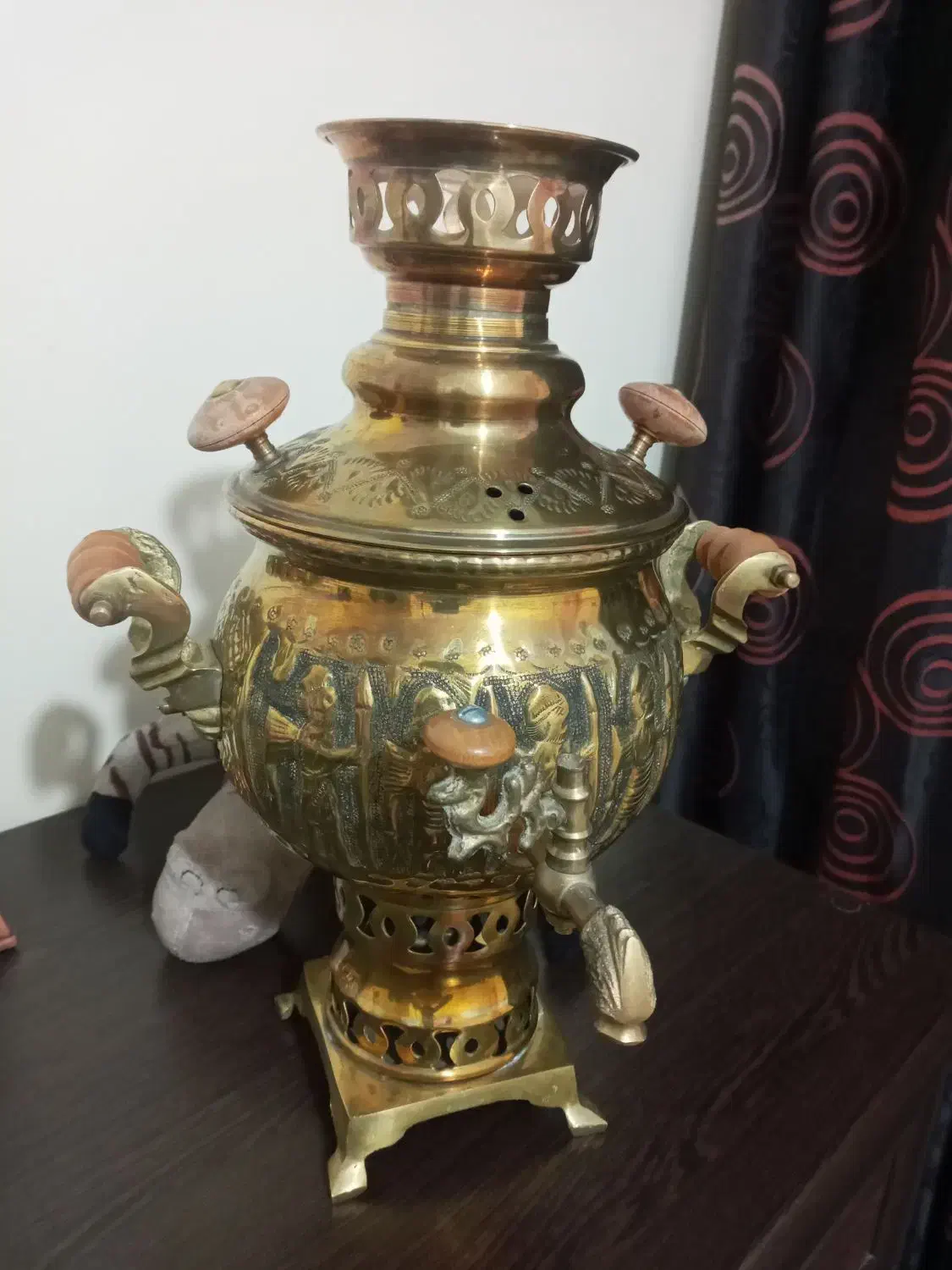 سماور ذغالی قدیمی|صنایع دستی و سایر لوازم تزئینی|هشتگرد, شهرک پارسیان|دیوار