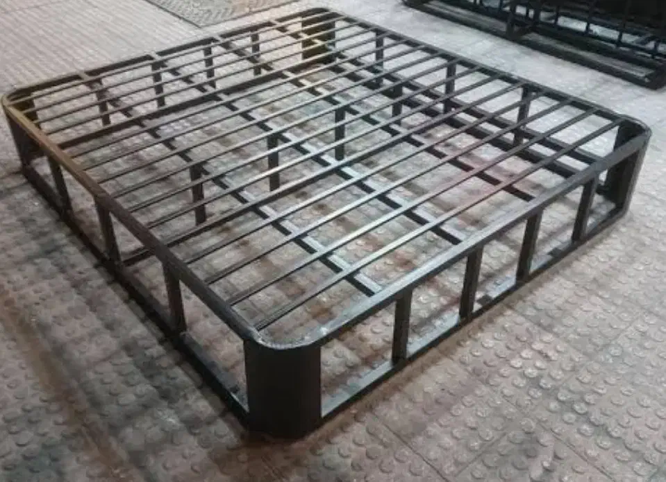 ستون های عرضی و طولی مستحکم/کفی|تخت و سرویس خواب|تهران, سردارجنگل|دیوار