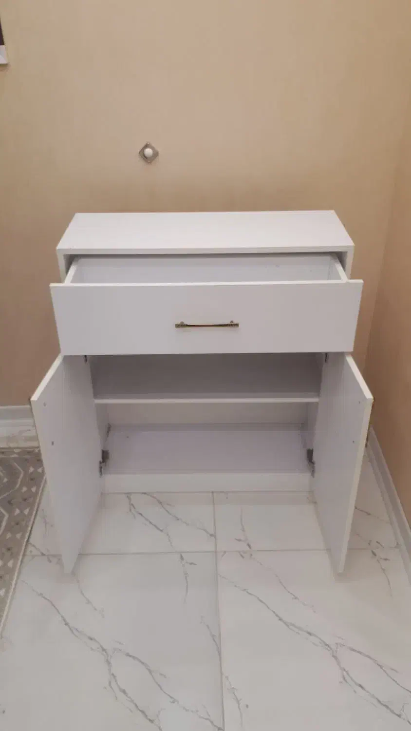 جاکفشی|جاکفشی، کمد، دراور|بروجرد, |دیوار