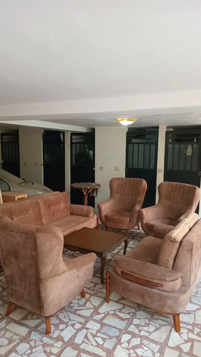 فروش مبل ۸ نفره در حد نو|مبلمان خانگی و میز عسلی|تنکابن, |دیوار