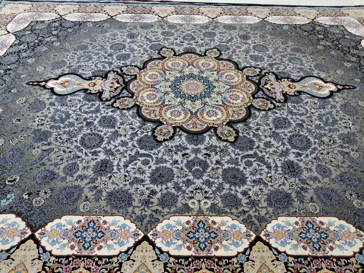 جفت ۱۲متری برند سورنا|فرش|ورامین, خیر آباد|دیوار