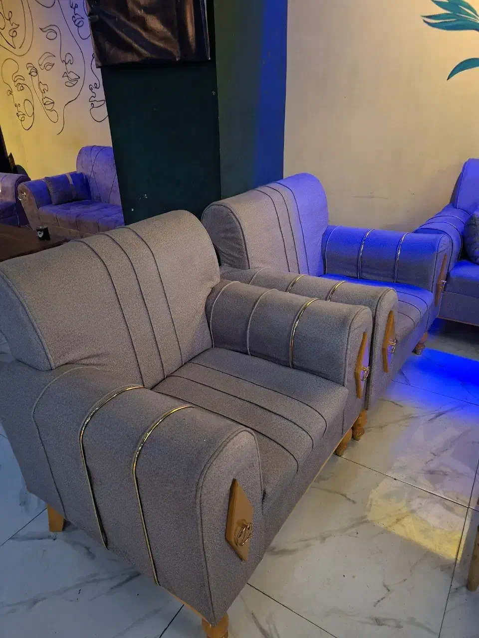 ۳ دست مبل در حد نو فروشی|مبلمان خانگی و میز عسلی|اندیشه, اندیشه فاز ۱|دیوار