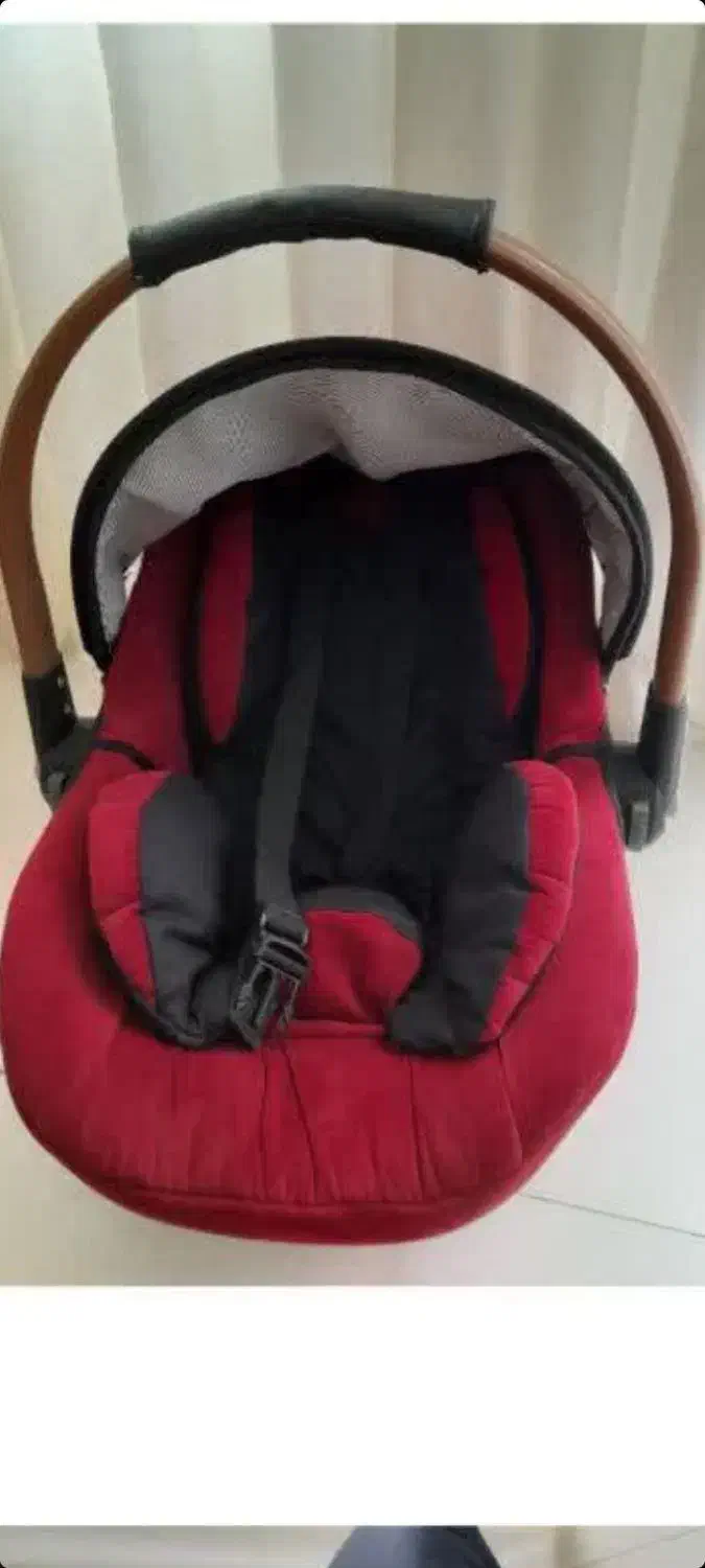 کریر|اسباب و اثاث بچه|کاشان, باغچه فیض|دیوار